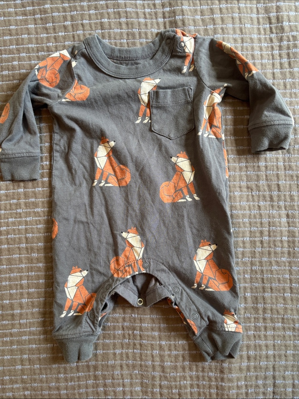 Tea Collection Geometric Fox Long Sleeve Cotton Romper Gray Size 0-3 Months
